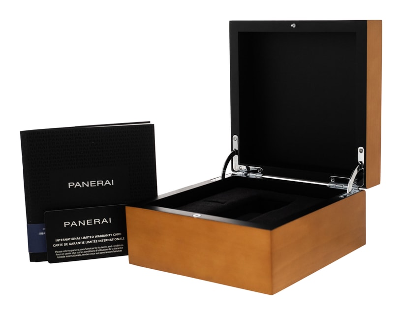 Panerai Luminor Quaranta PAM01272 Image 4